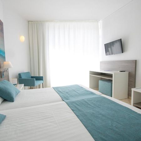 azuLine Hoteles Mar Amantis&II San Antonio Abad Habitación foto